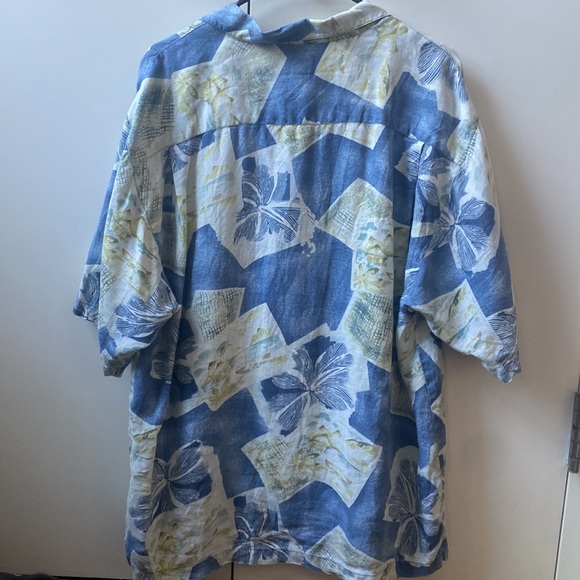 Tommy Bahama Linen Hawaiian - Picture 4 of 5